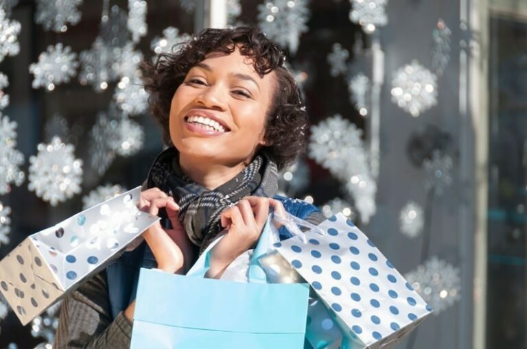 Holiday shopping etiquette