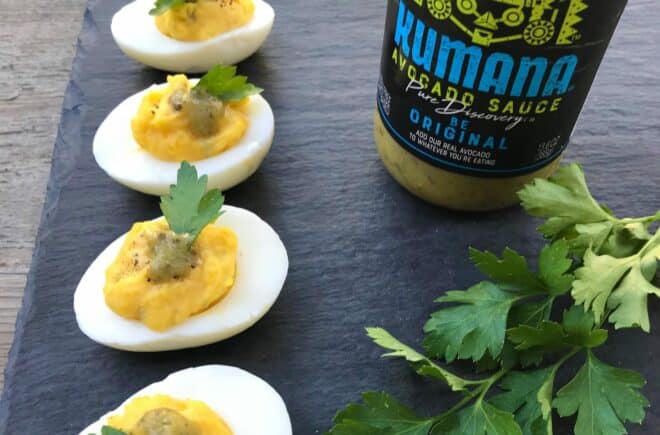 kumana-avocado-sauce-deviled-eggs