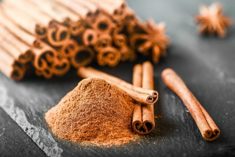 ChuboKnives 112056 Cooking Spices Kitchen Image1 768x512