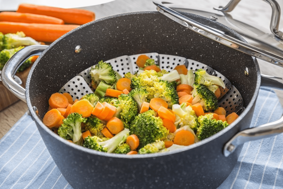 4 Reasons You Should Steam Cook Your Meals