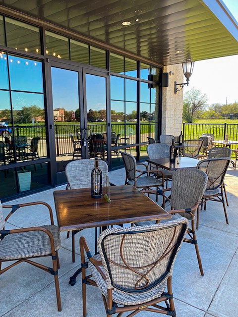 Outdoor patio area at Wine Vibes in Missouri City, Texas